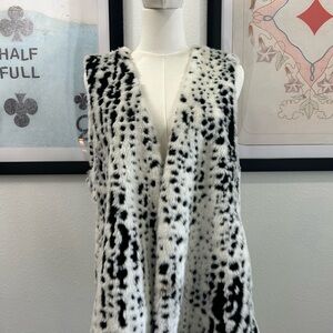 Philosophy Elegant Black and White Fur Vest
